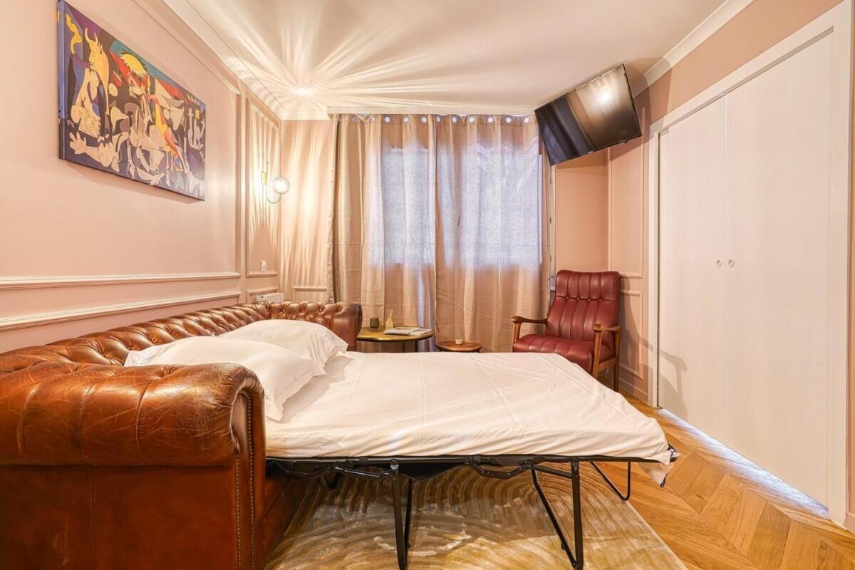 Melody Suite In Paris Courbevoie Exterior photo