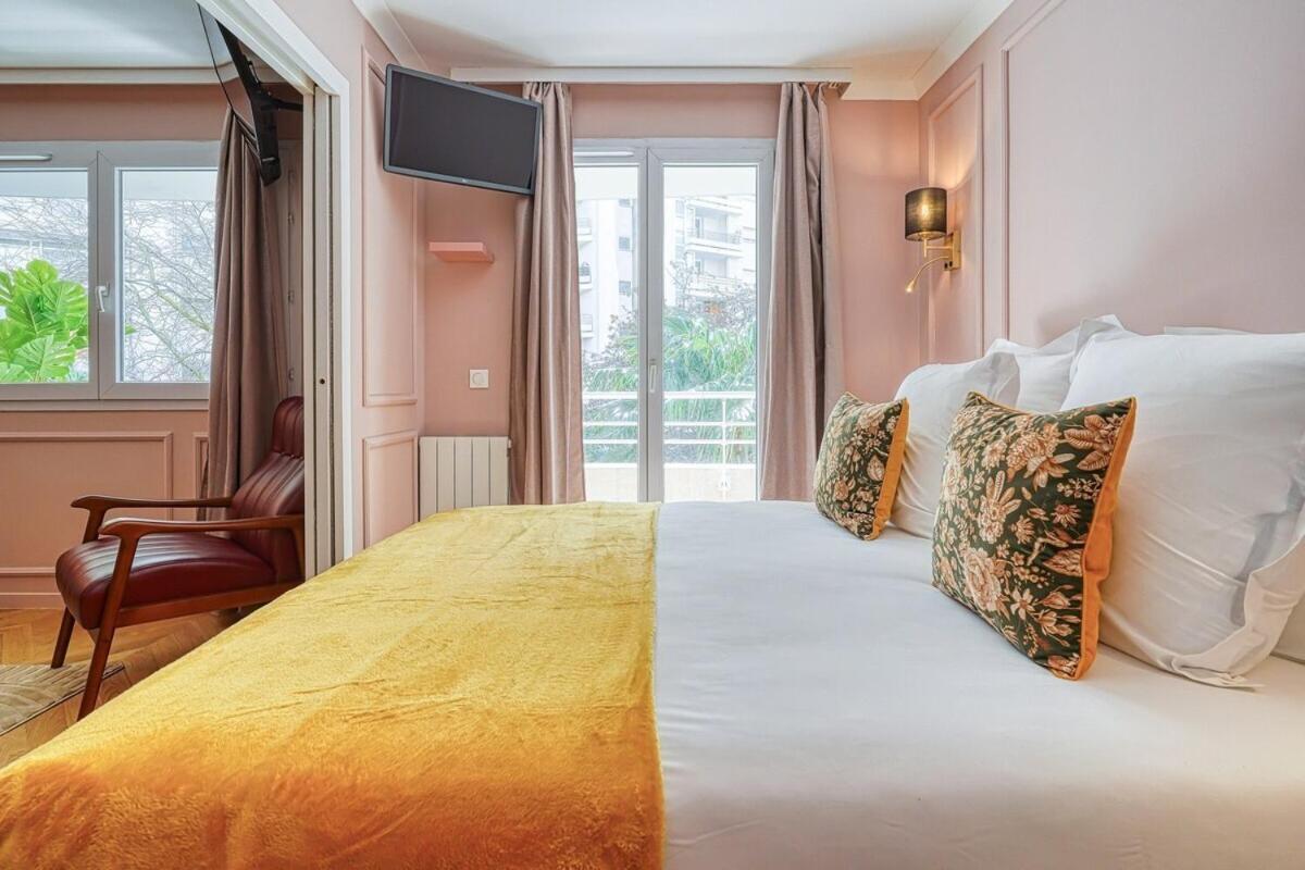 Melody Suite In Paris Courbevoie Exterior photo